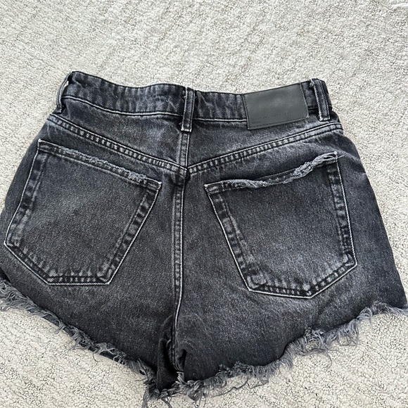 Zara denim shorts - Picture 2 of 2